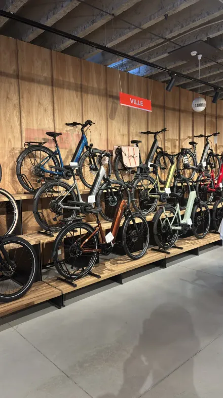 Magasin KAMEO Bikes Liège — vue 8 : showroom vélos électriques et atelier, Quai de Rome 22