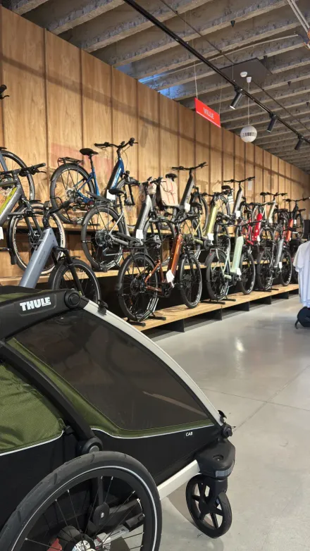 Magasin KAMEO Bikes Liège — vue 9 : showroom vélos électriques et atelier, Quai de Rome 22